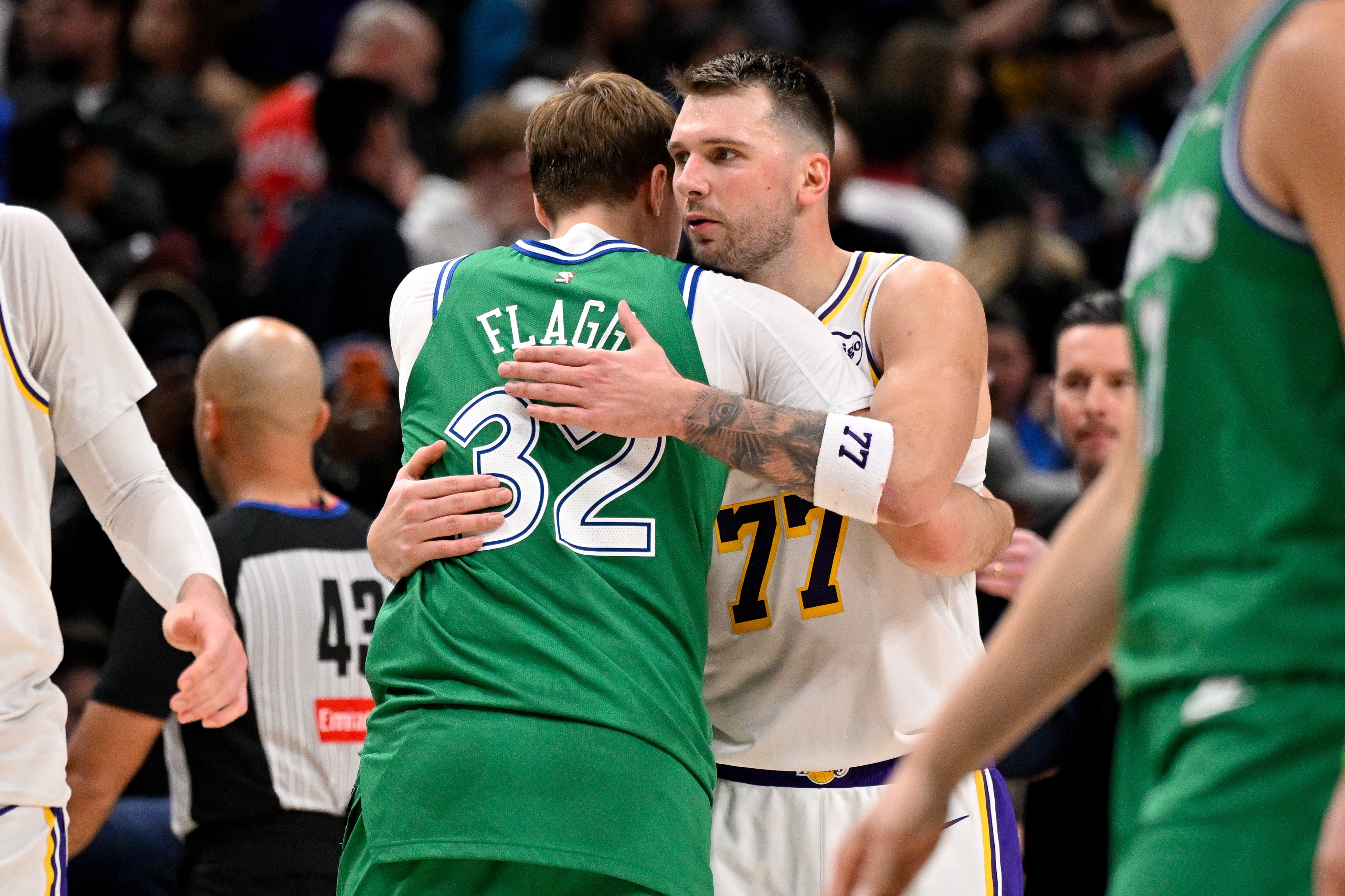 开云下载-NBA“返乡”大乱斗：东契奇弗拉格聚首 詹欧合体 马刺&amp;雷霆太炸裂
